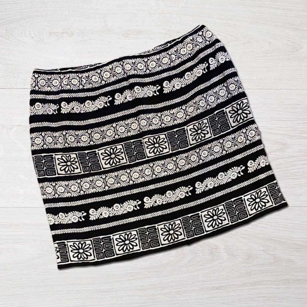 Talbots Size 20 Pure Silk Black & White Skirt